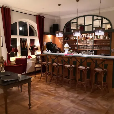 מלון & Restaurant Raueneck