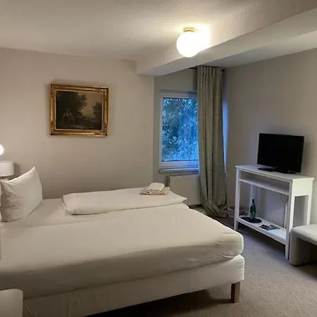 & Restaurant Raueneck Hotel