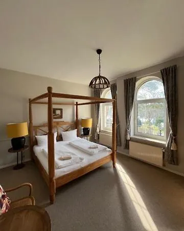 Hotel&restaurant Raueneck Hotel *