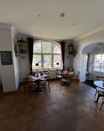 מלון & Restaurant Raueneck