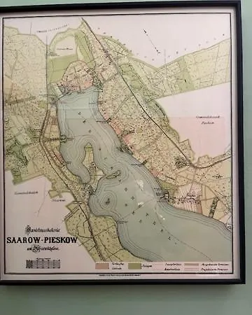 & Restaurant Raueneck מלון באד סארואו