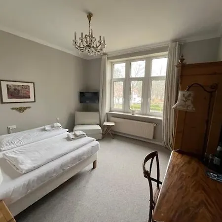 מלון & Restaurant Raueneck