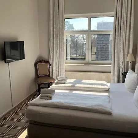 מלון & Restaurant Raueneck *