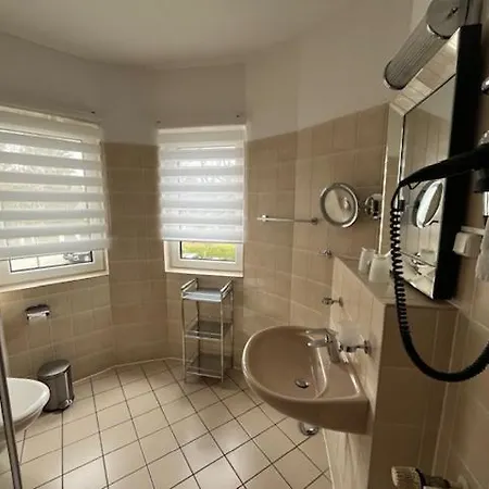 מלון & Restaurant Raueneck *