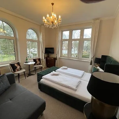 & Restaurant Raueneck