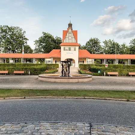 & Restaurant Raueneck *