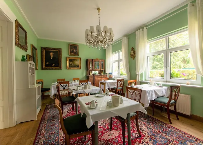 & Restaurant Raueneck