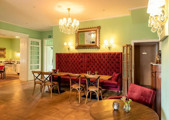 & Restaurant Raueneck Hotel Bad Saarow