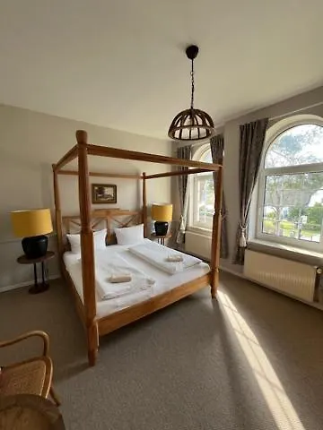 & Restaurant Raueneck * Bad Saarow