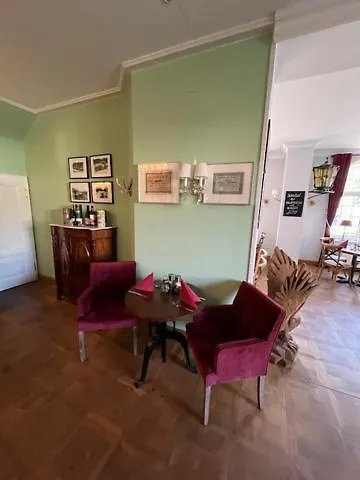 Hotel&restaurant Raueneck Hotel