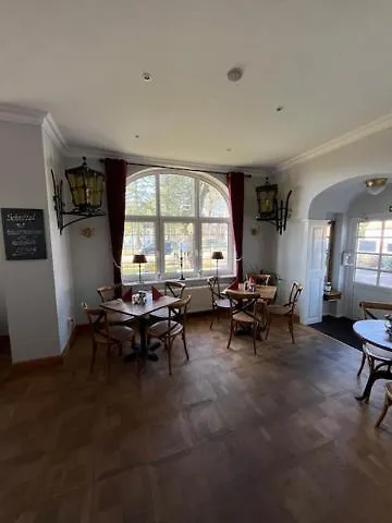 Szálloda & Restaurant Raueneck