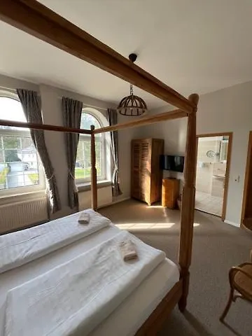 & Restaurant Raueneck