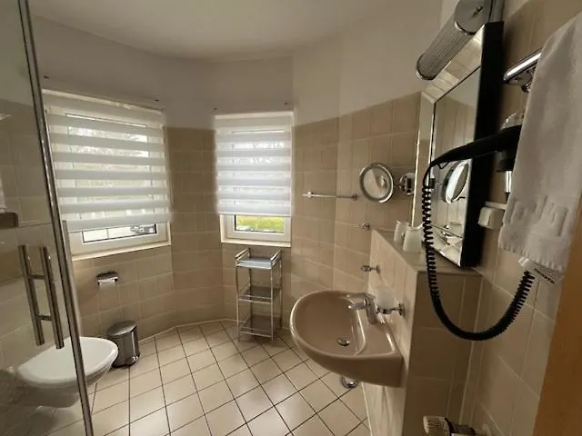 Hotel & Restaurant Raueneck *