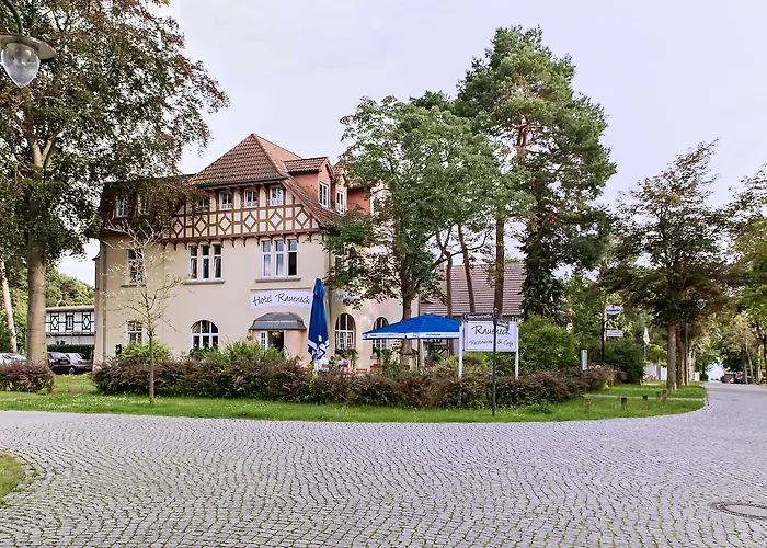 & Restaurant Raueneck Hotel