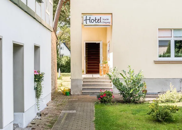 & Restaurant Raueneck * Bad Saarow