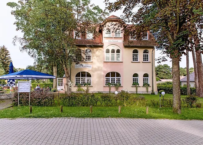 & Restaurant Raueneck * Bad Saarow